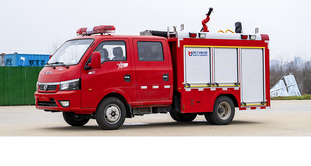 东风途逸双排水罐消防车图1