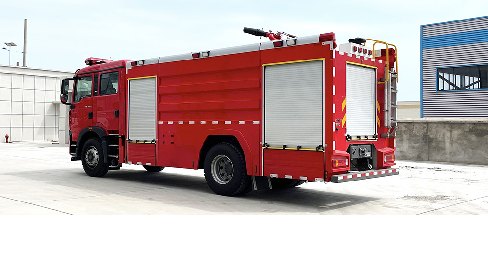 豪沃单桥外露水罐消防车图7