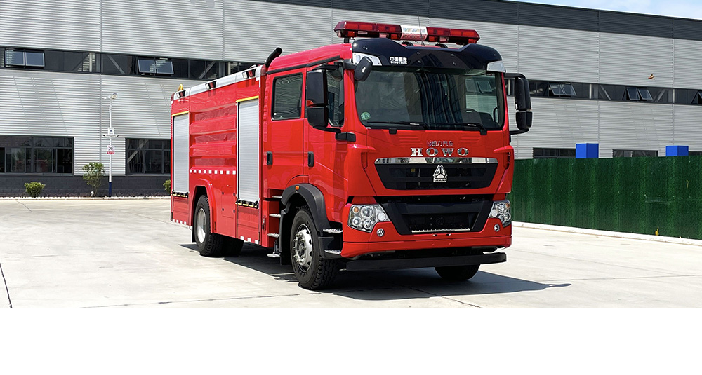 豪沃单桥泡沫消防车图1