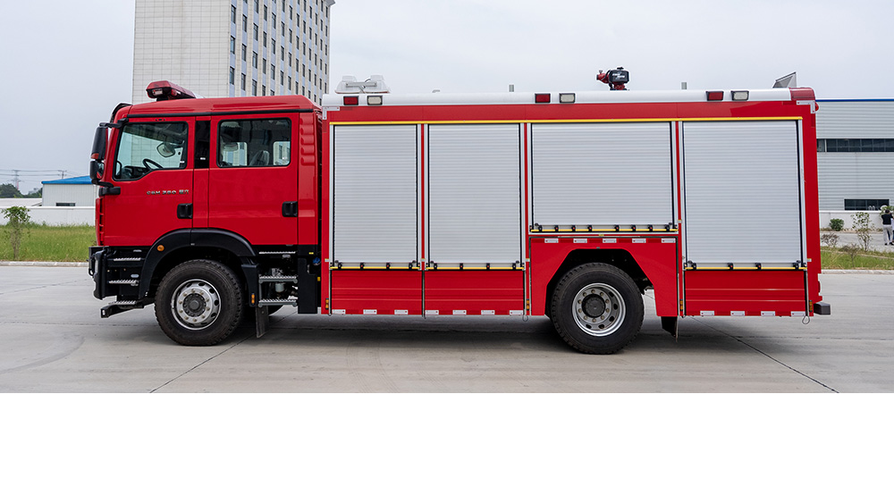 汕德卡单桥城市主战消防车图2