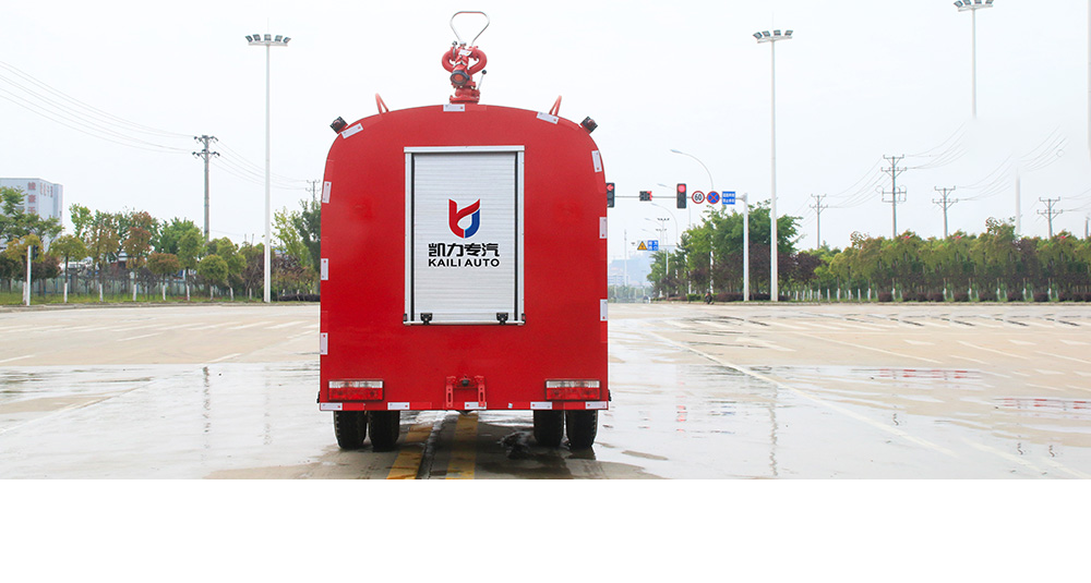 东风大多利卡消防洒水车图8