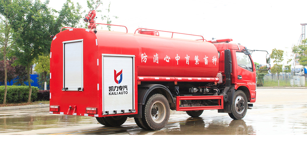 东风大多利卡消防洒水车图3