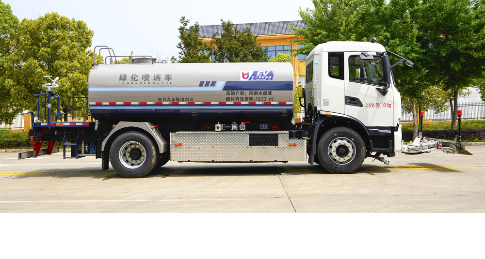 东风天锦纯电路面清洗车图5