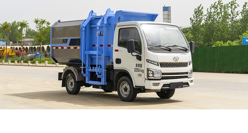 上汽跃进纯电自装卸式垃圾车图1