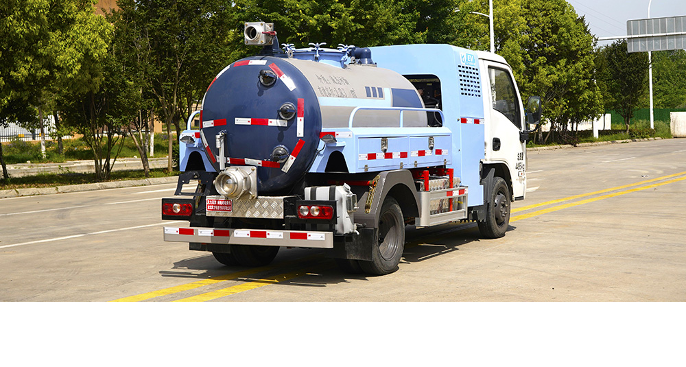 上汽跃进纯电吸粪车图5