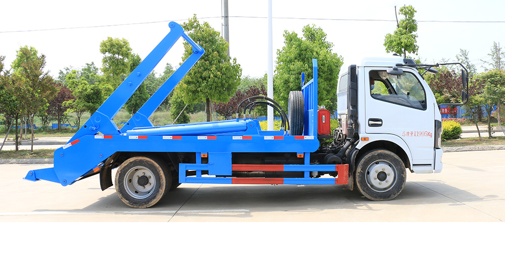 东风大多利卡摆臂式垃圾车图4