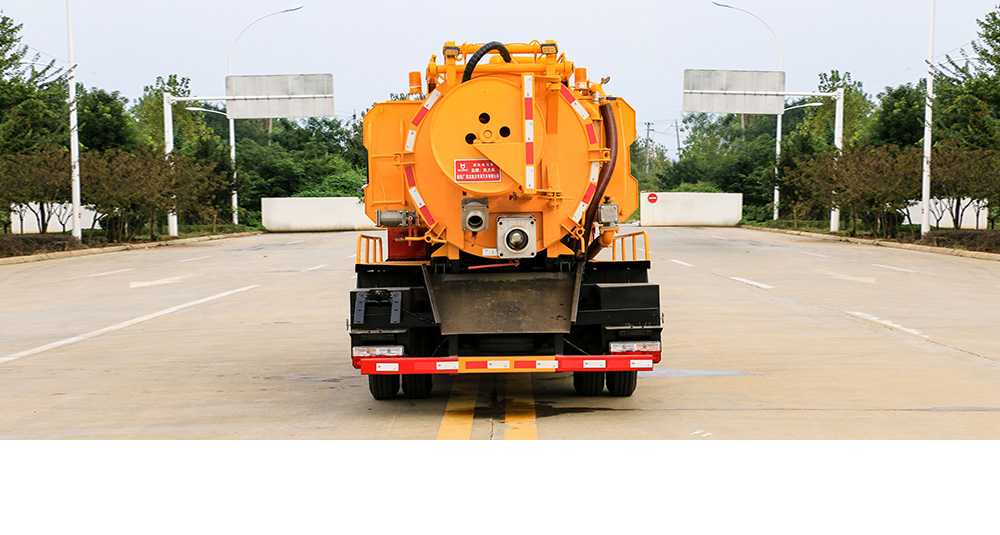 东风小多利卡清洗吸污车（方罐）图8