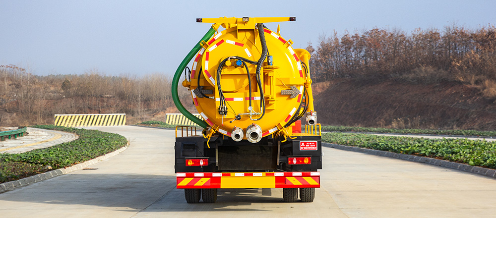 柳汽乘龙清洗吸污车图7