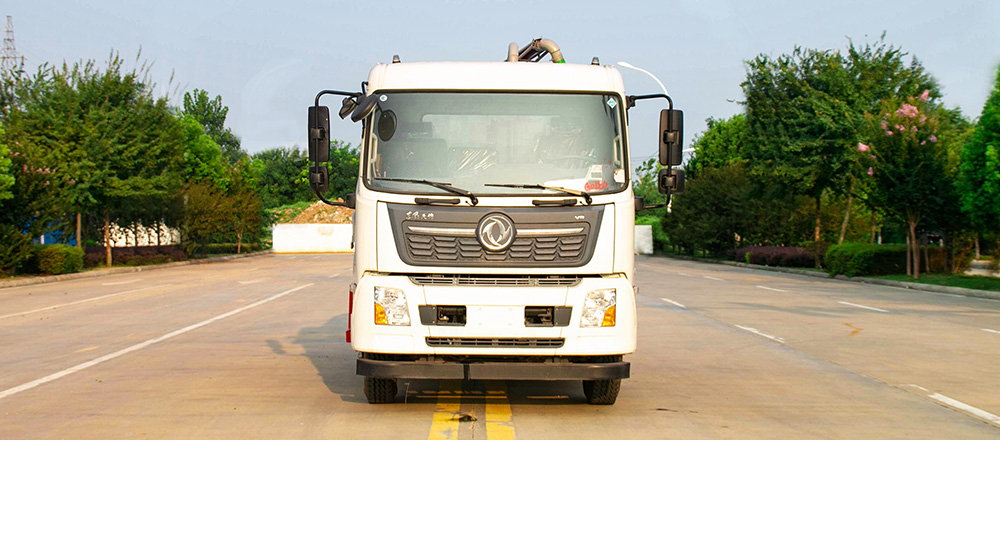 东风天锦吸粪车图7