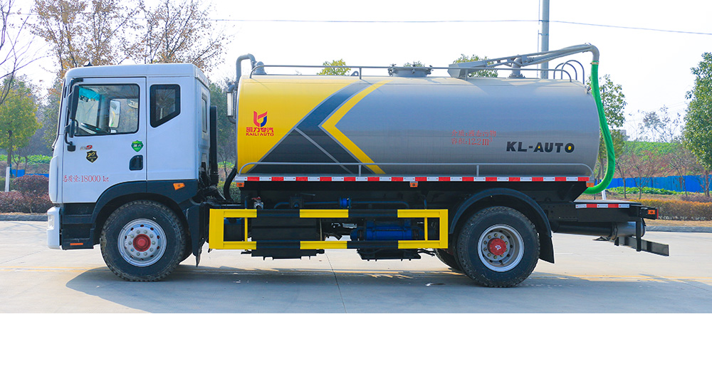 东风D9吸粪车图6