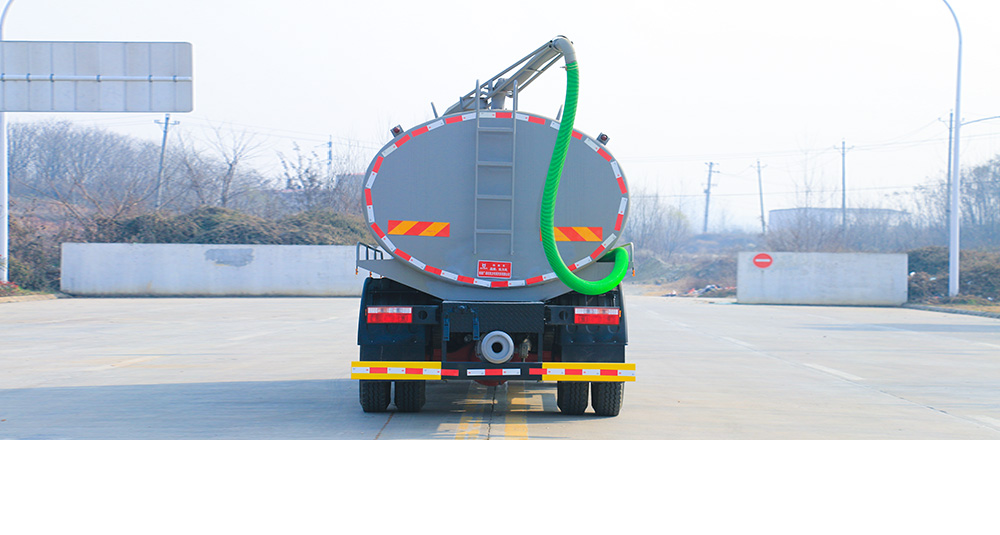 东风D9吸粪车图8