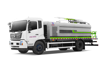 东风天锦光伏清洗车