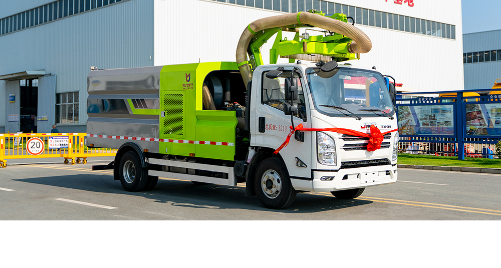 江铃凯锐绿篱修剪车图2