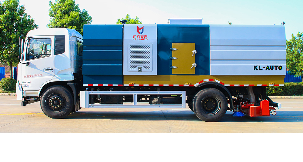 天锦后置吸尘车图3