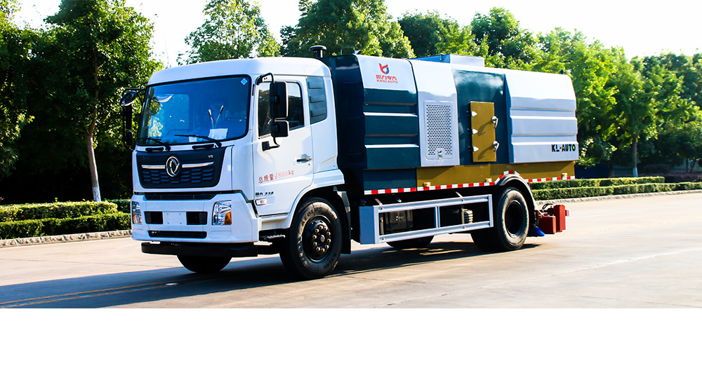 天锦后置吸尘车图8