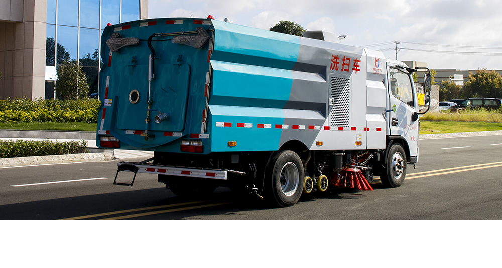 东风小多利卡洗扫车图5