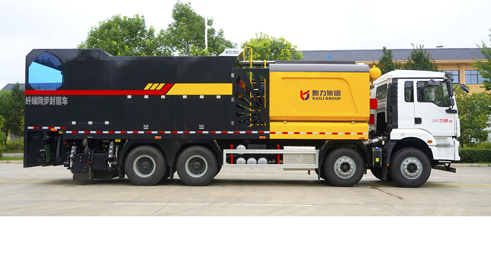 陕汽德龙M3000沥青碎石同步封层车图5