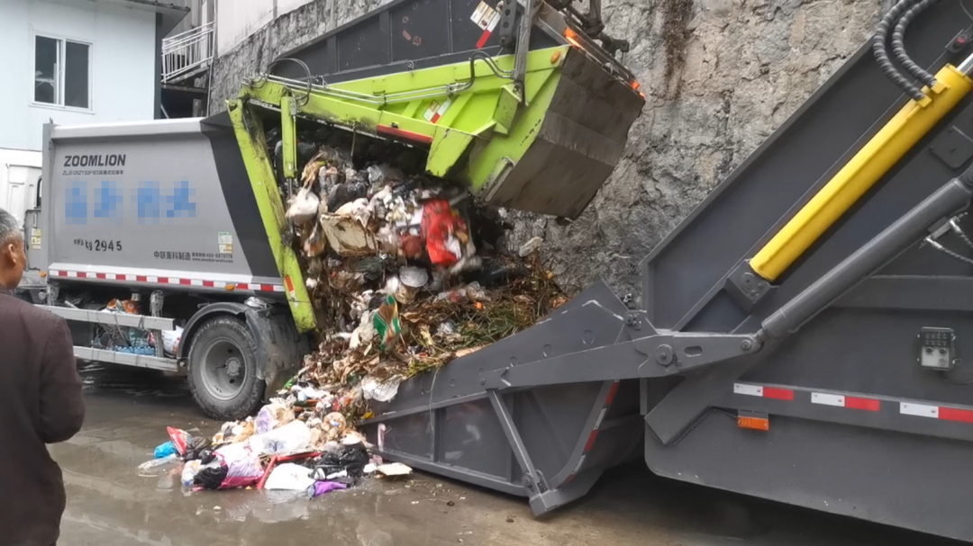 【产品交付】47方“巨无霸”交付使用，完美解决垃圾转运难题